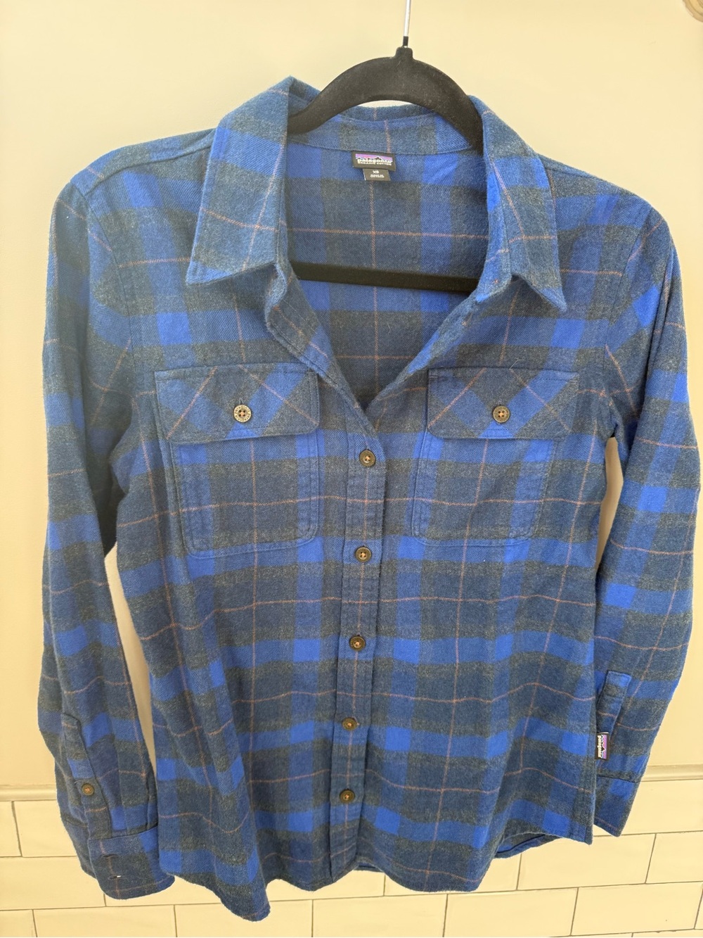 Patagonia Blue and Gray Plaid Flannel Shirt Jacket